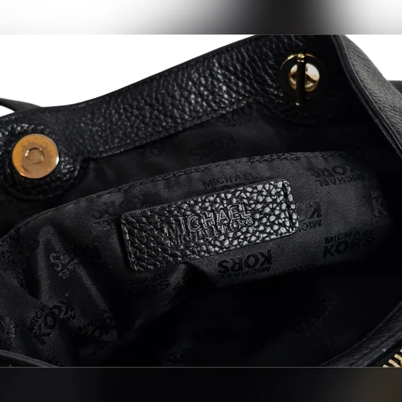 Michael Kors Jet Set Studded Leather Black Handbag Shoulder Tote Travel Bag Chic - Picture 14 of 16